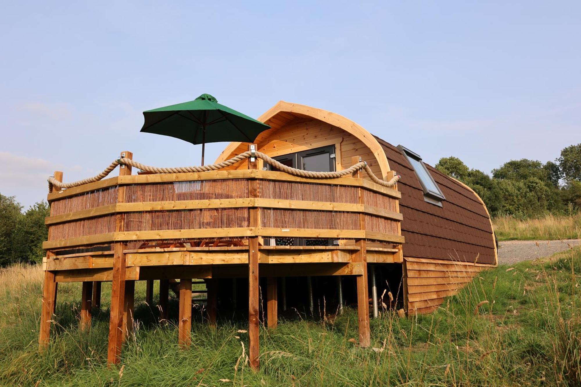 HungertonAmmonite Glamping Pod & Hot Tubアパートメント エクステリア 写真